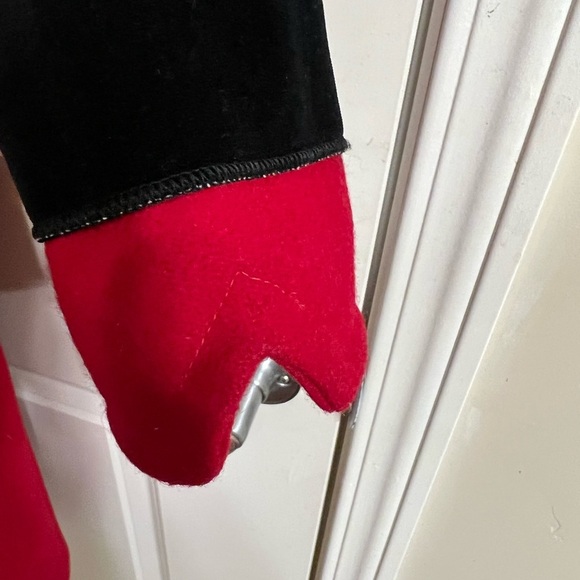 Vintage Red Coat - Picture 9 of 9